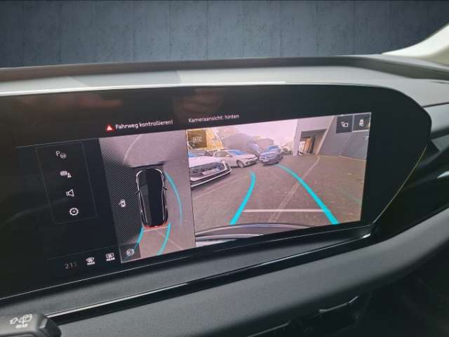 Fahrzeugbild eines Audi Q6 e-tron