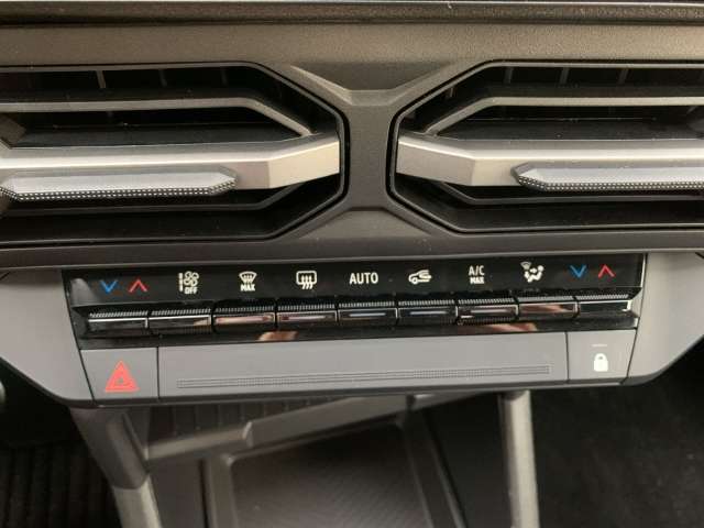 Fahrzeugbild eines Dacia Bigster