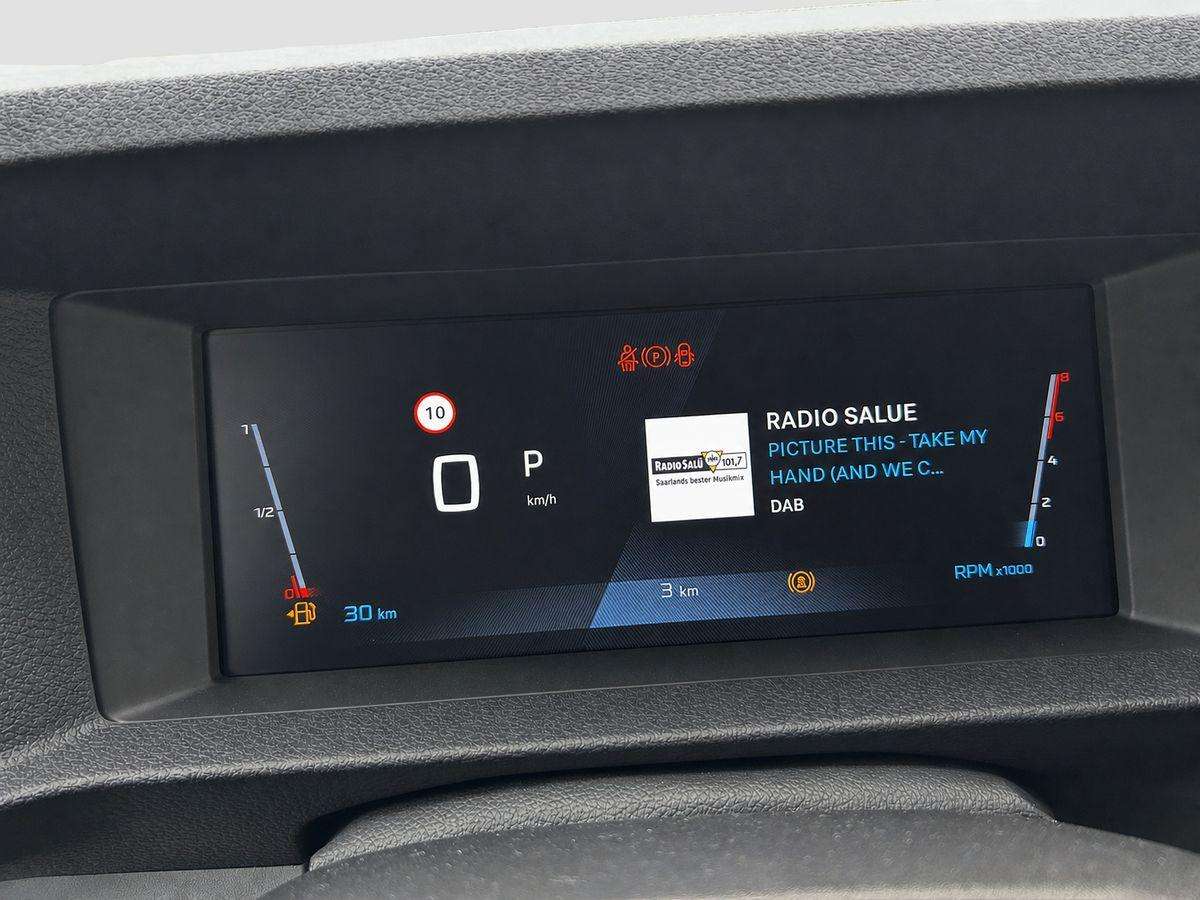 Fahrzeugbild eines Peugeot Traveller
