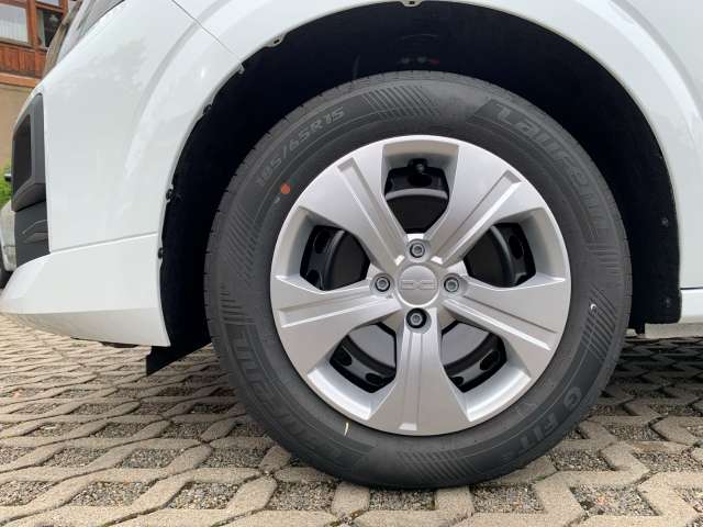 Fahrzeugbild eines Dacia Sandero