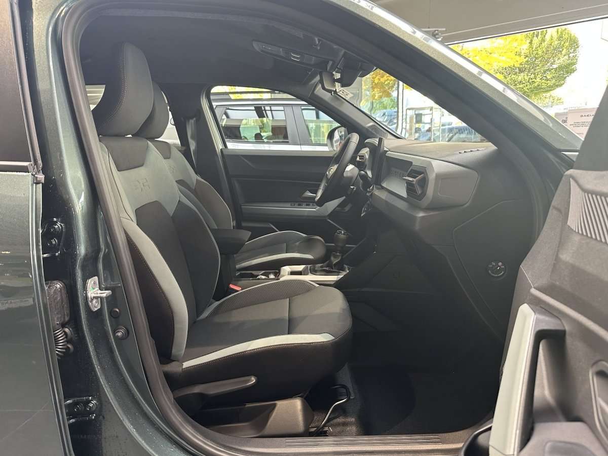 Fahrzeugbild eines Dacia Duster