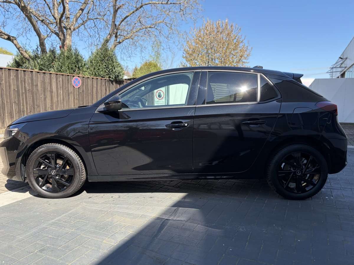 Fahrzeugbild eines Opel Corsa