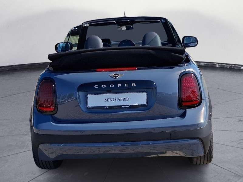 Fahrzeugbild eines MINI COOPER