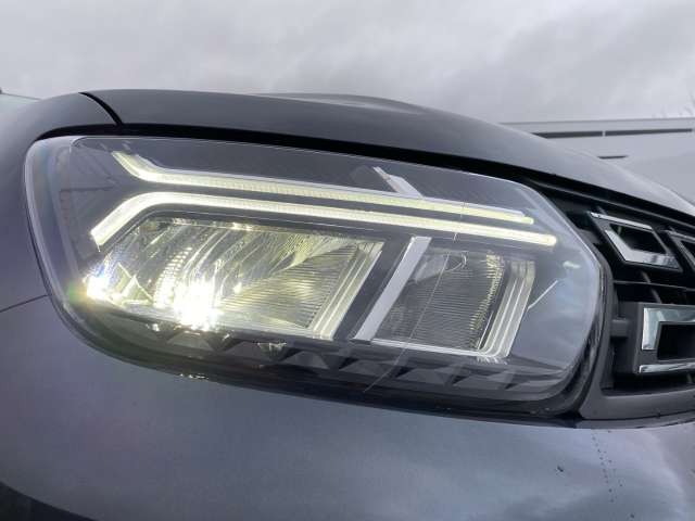 Fahrzeugbild eines Dacia Duster