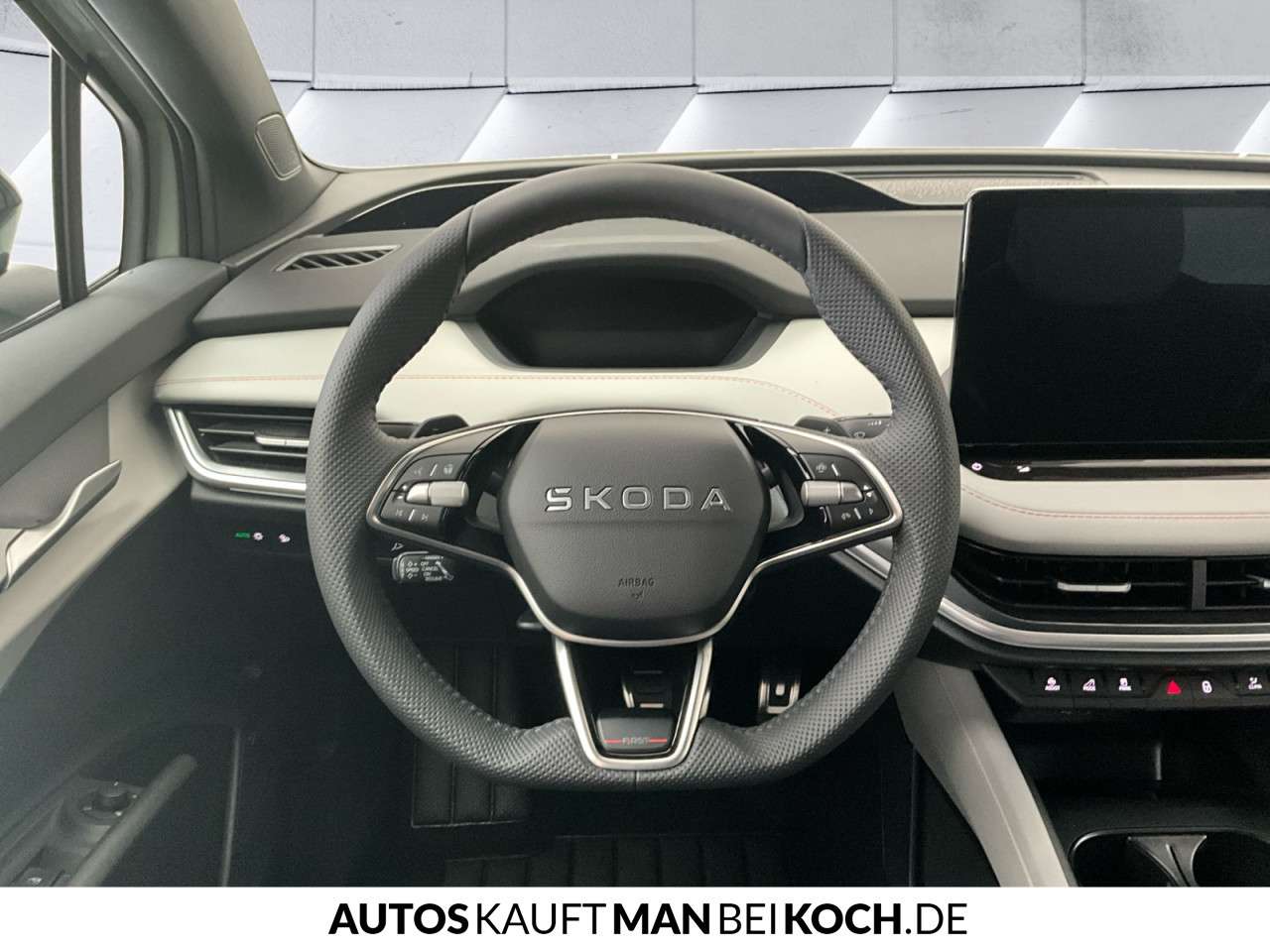 Fahrzeugbild eines Skoda ELROQ
