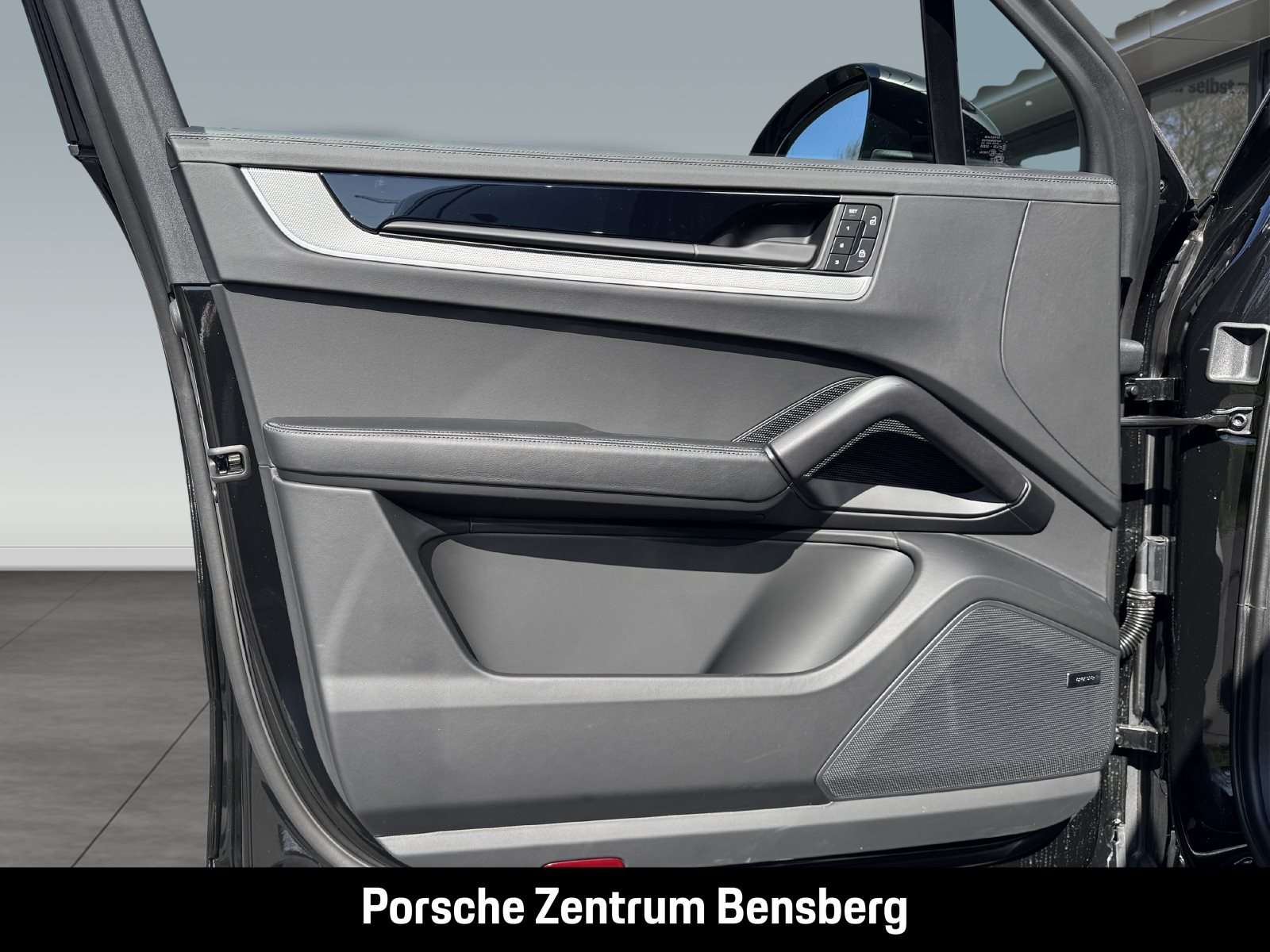 Fahrzeugbild eines Porsche Cayenne