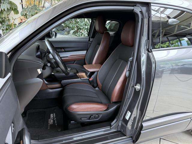 Fahrzeugbild eines Mazda MX-30