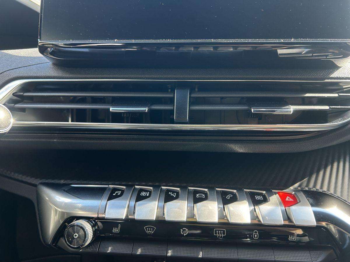 Fahrzeugbild eines Peugeot 3008