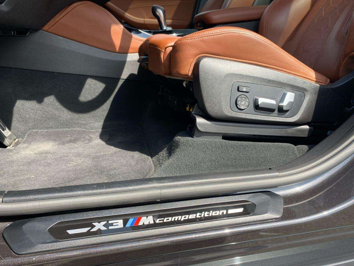 Fahrzeugbild eines BMW X3