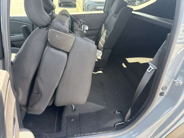 Fahrzeugbild eines Dacia Jogger