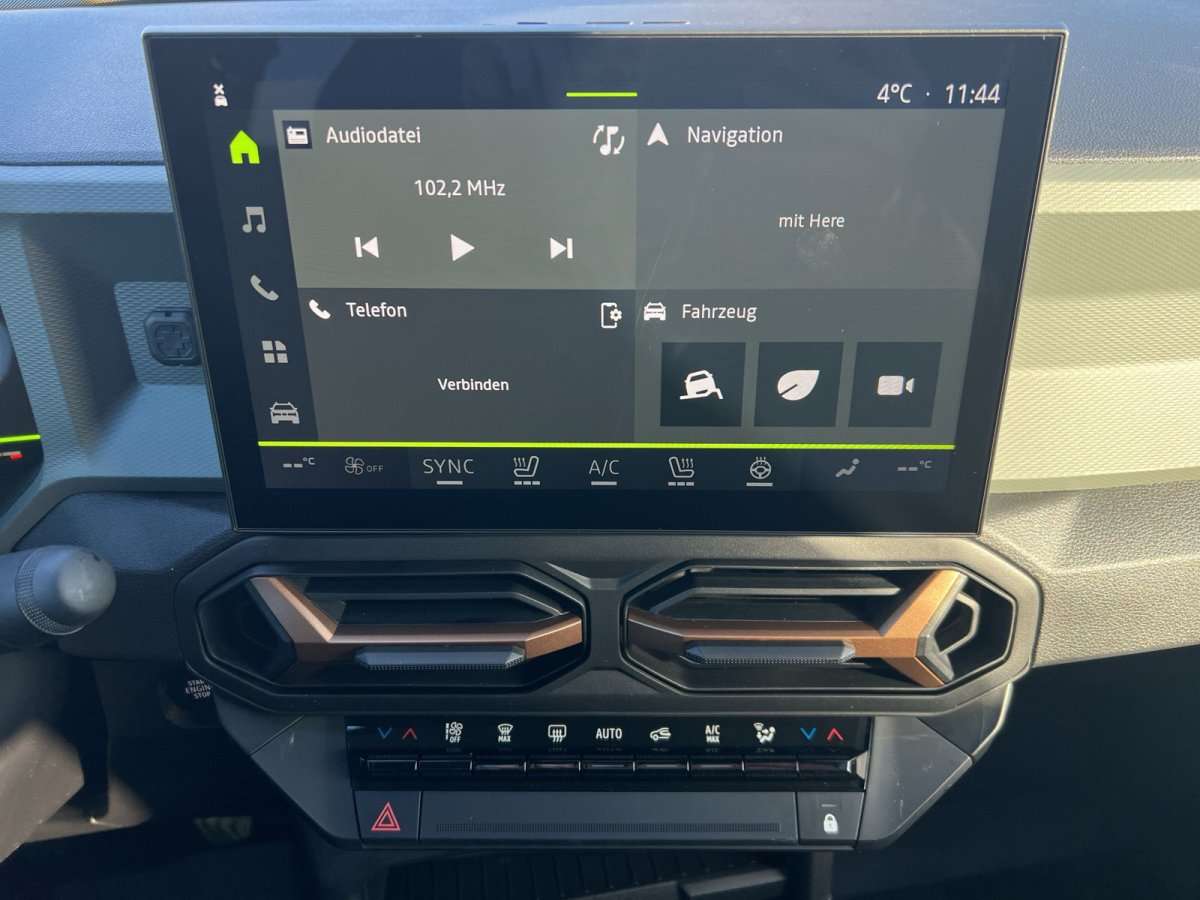 Fahrzeugbild eines Dacia Bigster