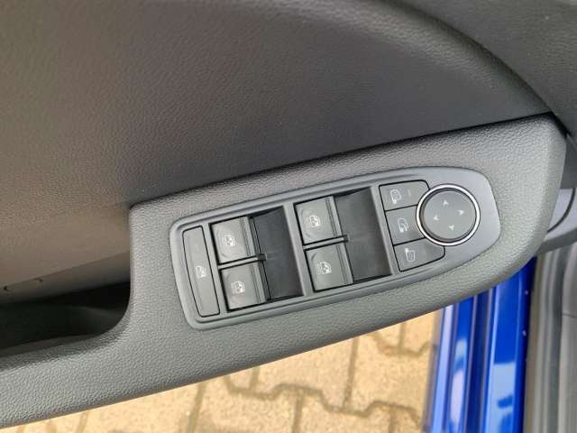 Fahrzeugbild eines Renault Clio
