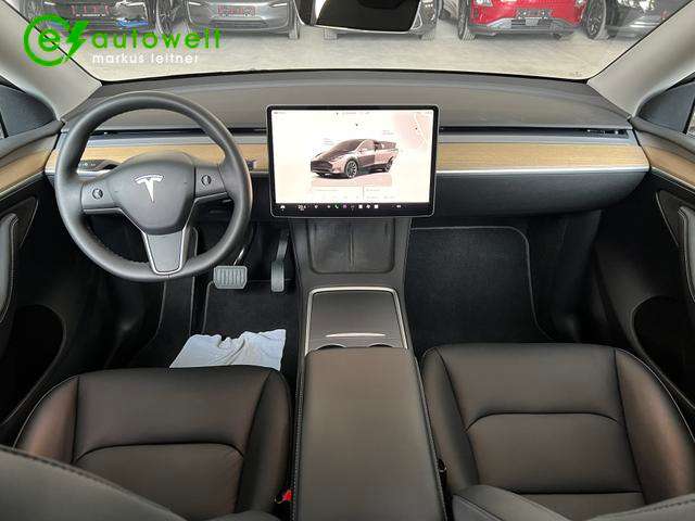 Fahrzeugbild eines TESLA Model Y