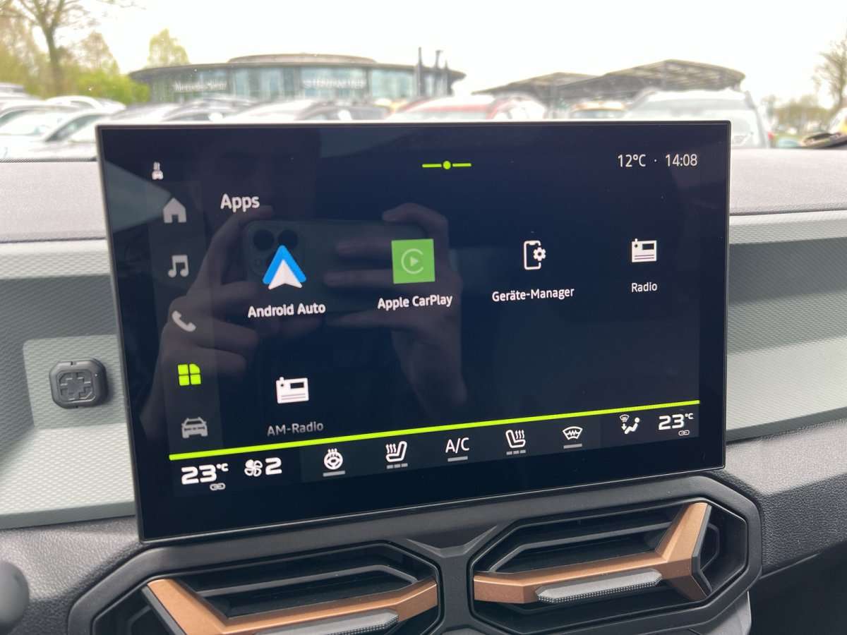 Fahrzeugbild eines Dacia Bigster