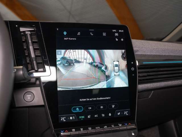 Fahrzeugbild eines Renault Megane E-TECH