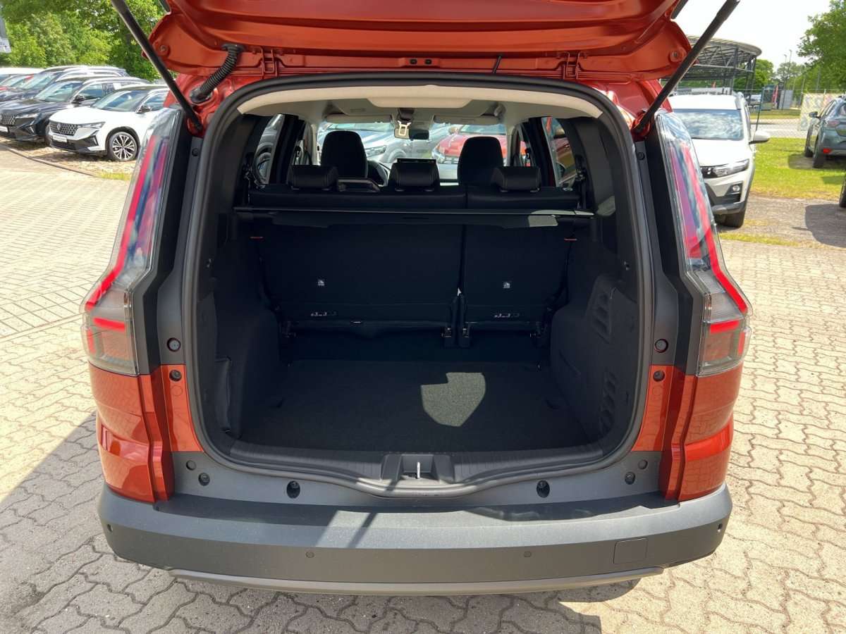 Fahrzeugbild eines Dacia Jogger