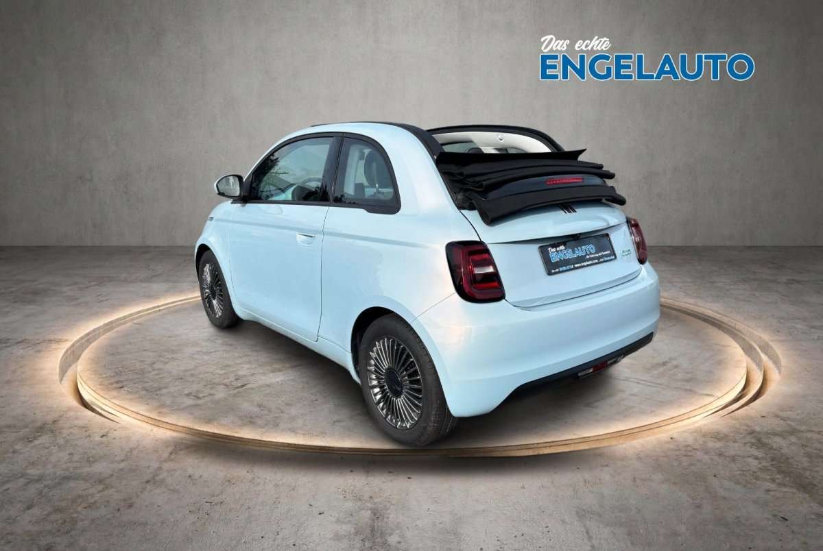 Fahrzeugbild eines Fiat 500