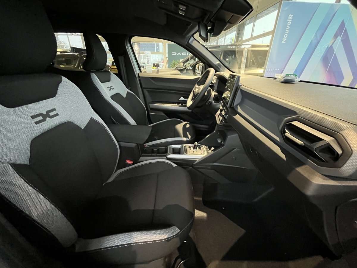 Fahrzeugbild eines Dacia Duster