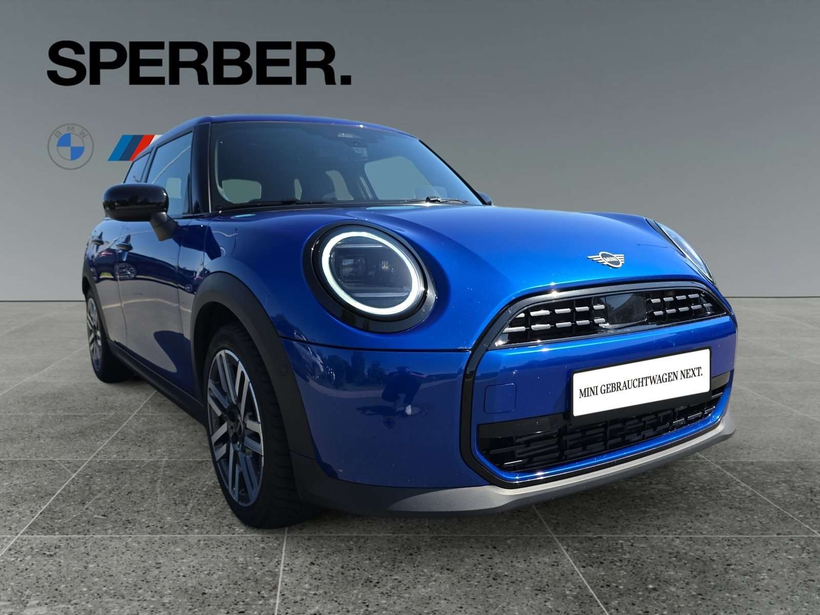 Fahrzeugbild eines MINI COOPER