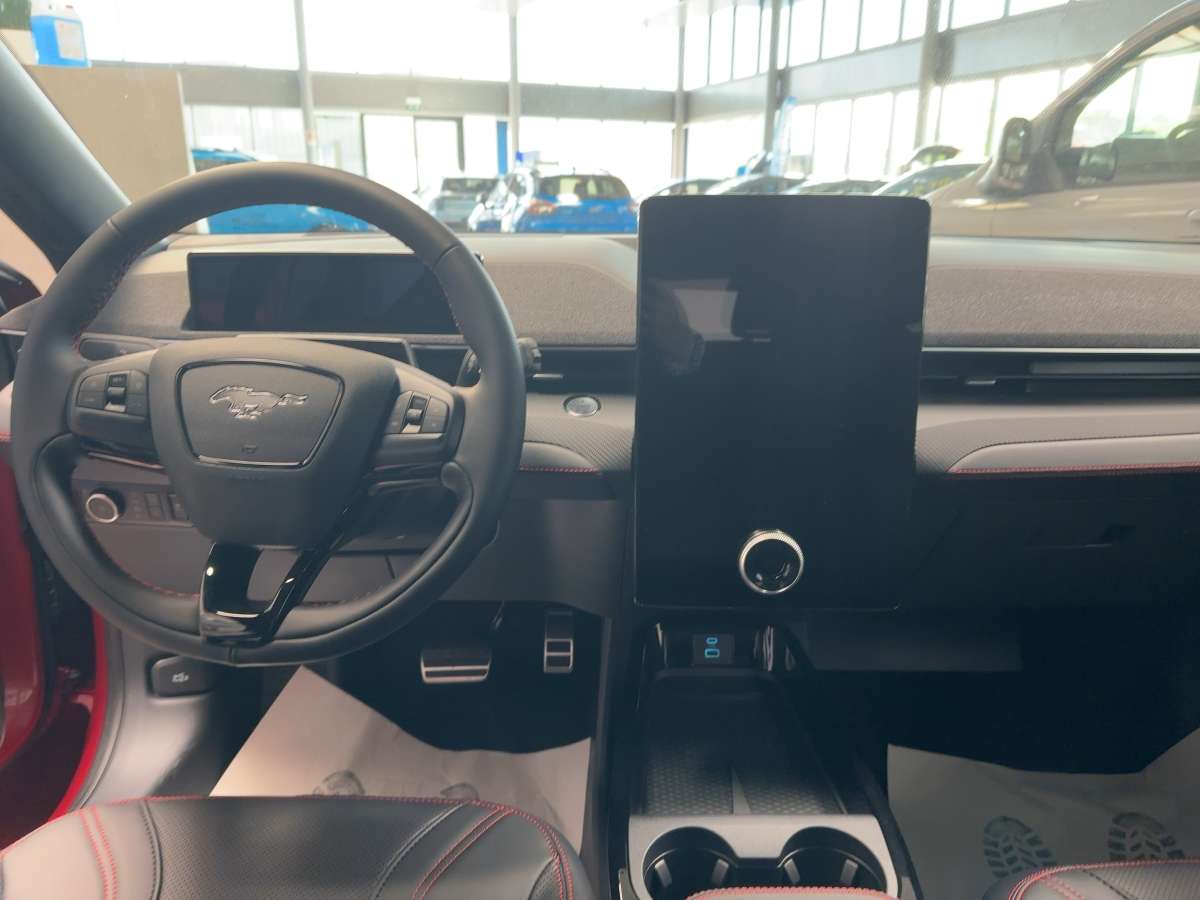 Fahrzeugbild eines Ford Mustang Mach-E