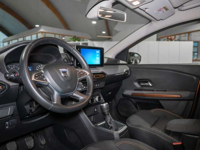Fahrzeugbild eines Dacia Sandero