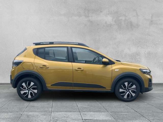 Fahrzeugbild eines Dacia Sandero