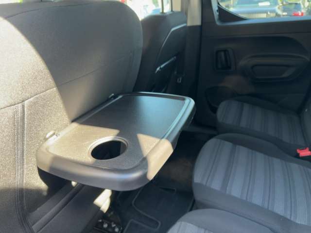 Fahrzeugbild eines Opel Combo Life