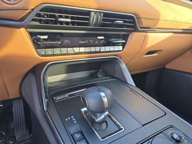 Fahrzeugbild eines Mazda CX-60