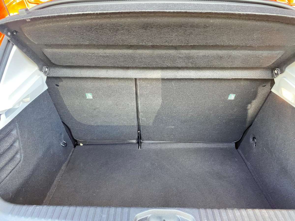 Fahrzeugbild eines Renault Clio