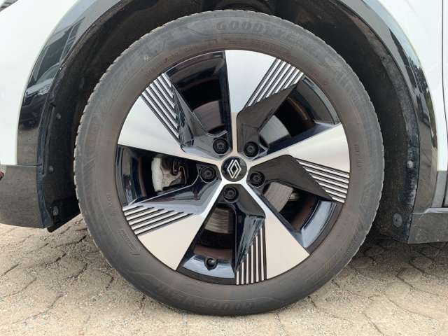 Fahrzeugbild eines Renault Megane E-TECH