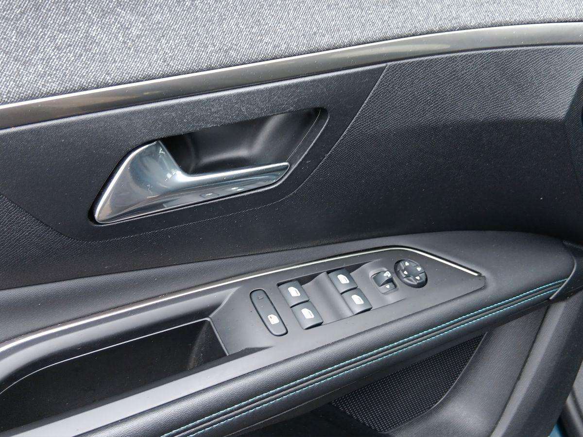 Fahrzeugbild eines Peugeot 3008