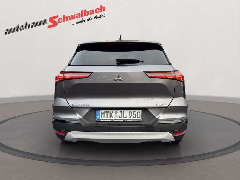 Fahrzeugbild eines Mitsubishi Grandis