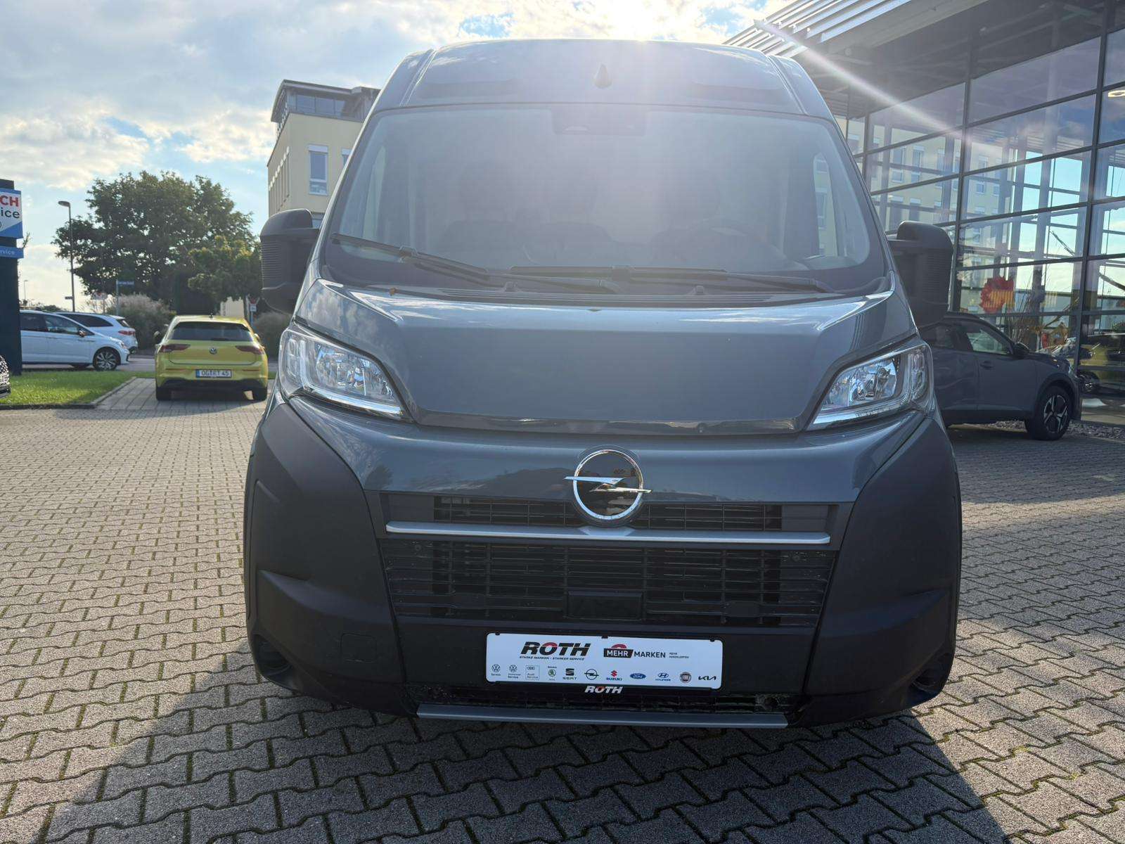 Fahrzeugbild eines Opel Movano