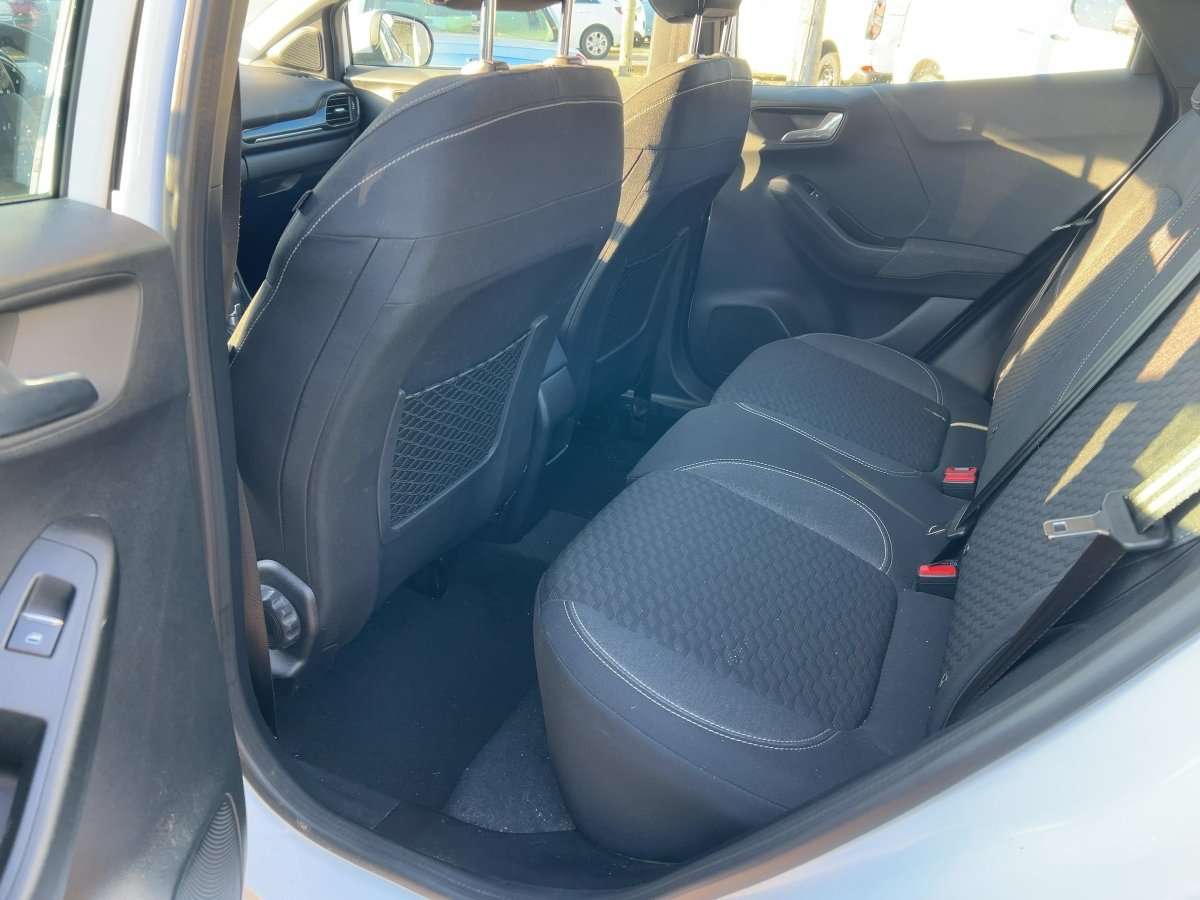 Fahrzeugbild eines Ford Puma