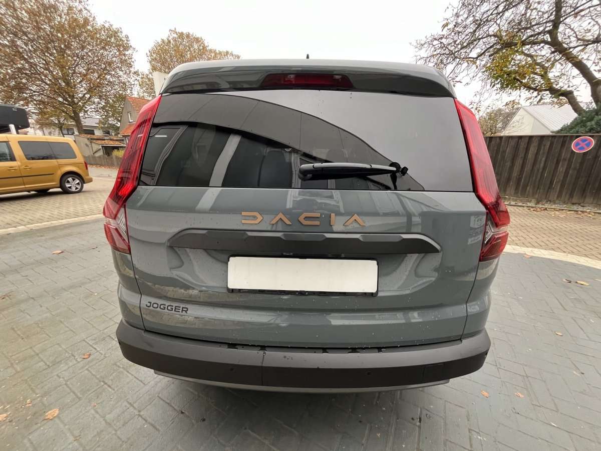 Fahrzeugbild eines Dacia Jogger