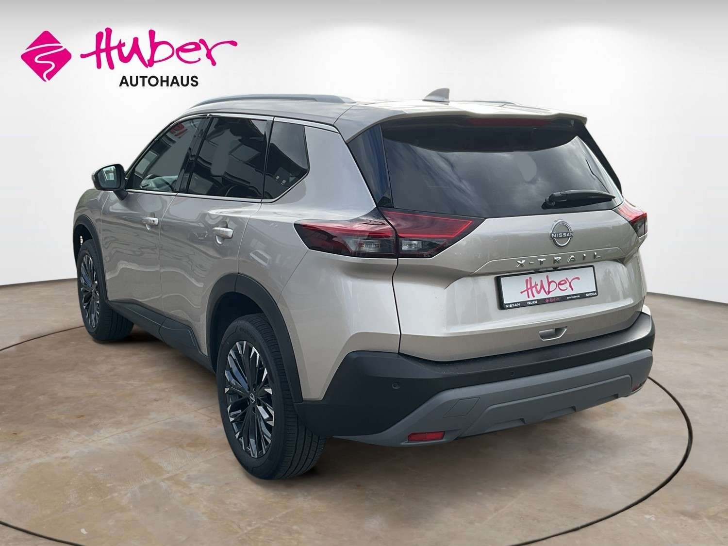 Fahrzeugbild eines Nissan X-TRAIL