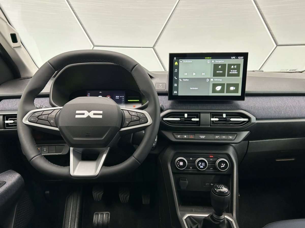 Fahrzeugbild eines Dacia Sandero