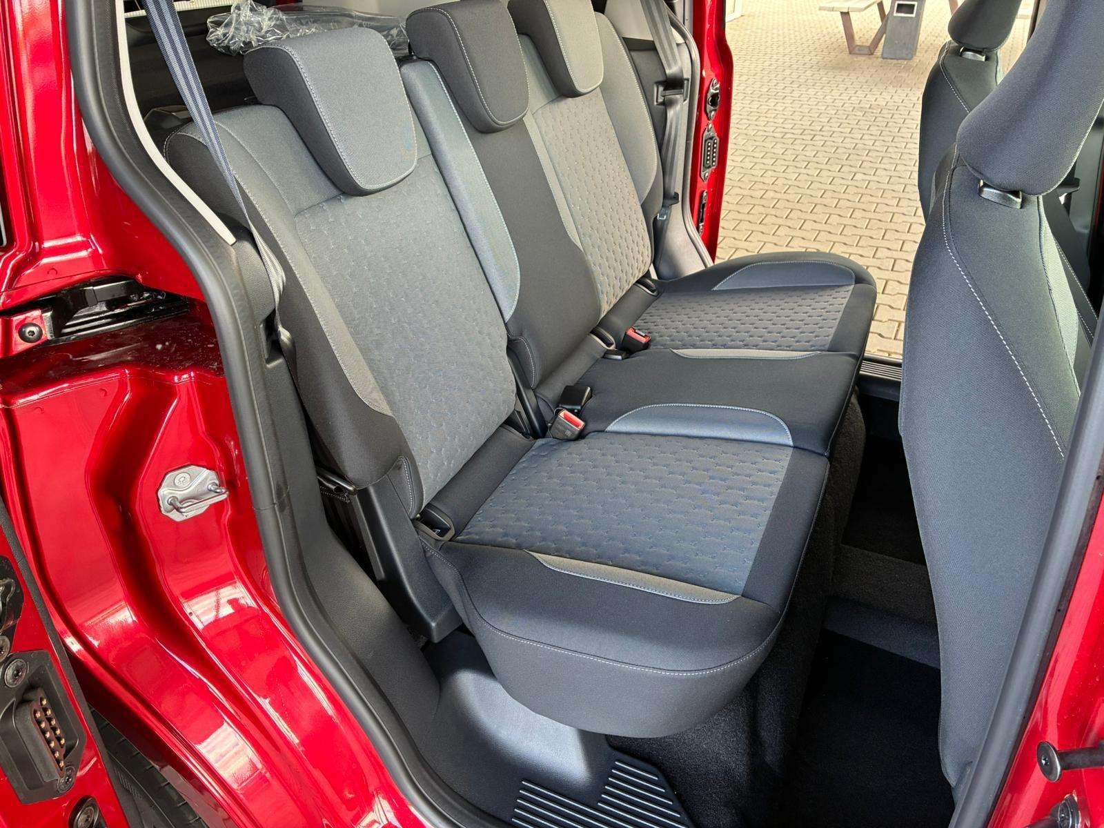 Fahrzeugbild eines Ford Tourneo Courier