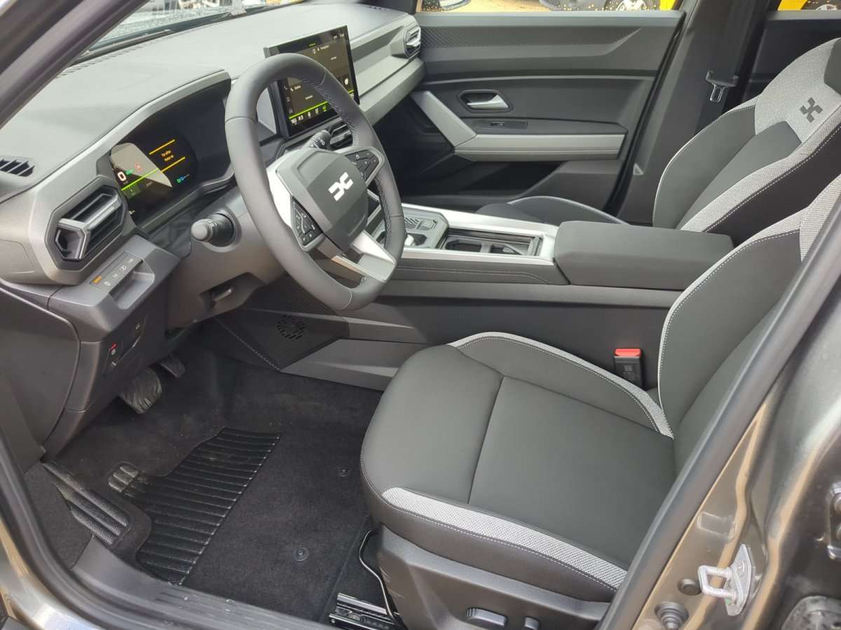 Fahrzeugbild eines Dacia Bigster