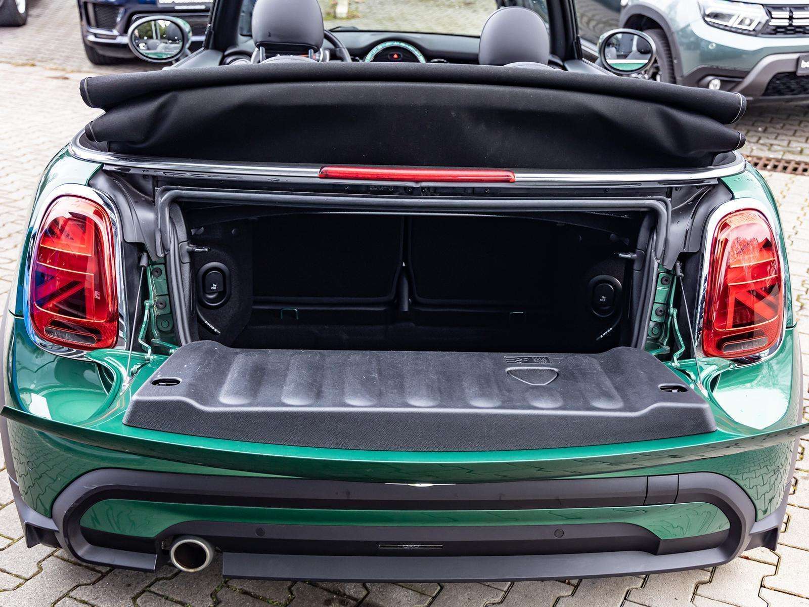 Fahrzeugbild eines MINI COOPER