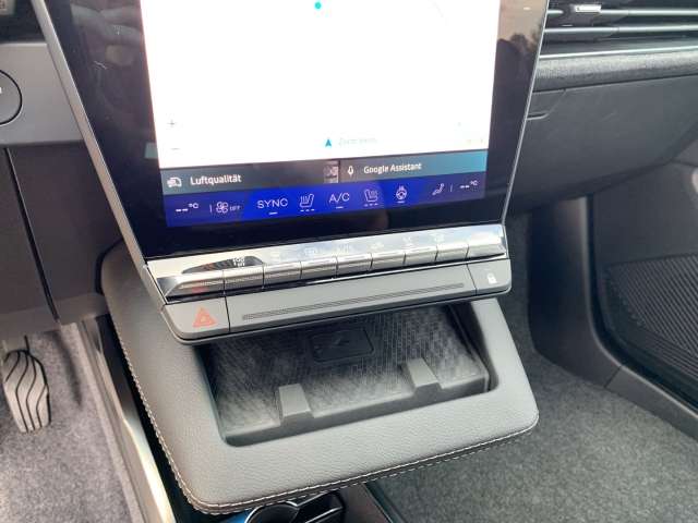 Fahrzeugbild eines Renault Scenic E-TECH