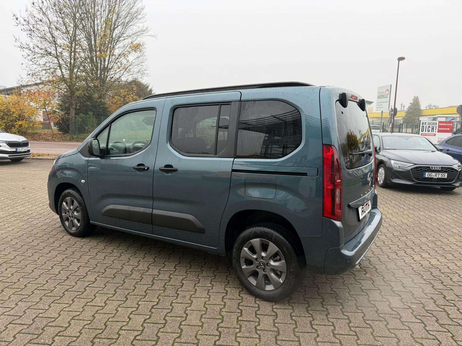 Fahrzeugbild eines Opel Combo Life