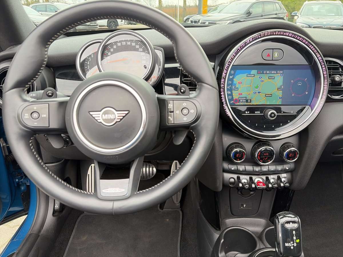 Fahrzeugbild eines MINI COOPER