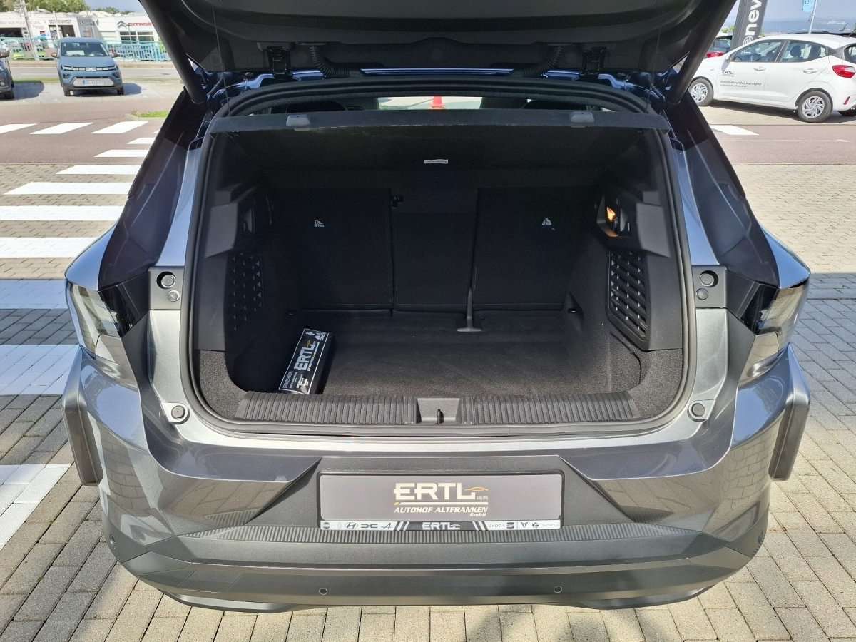 Fahrzeugbild eines Renault Scenic E-TECH