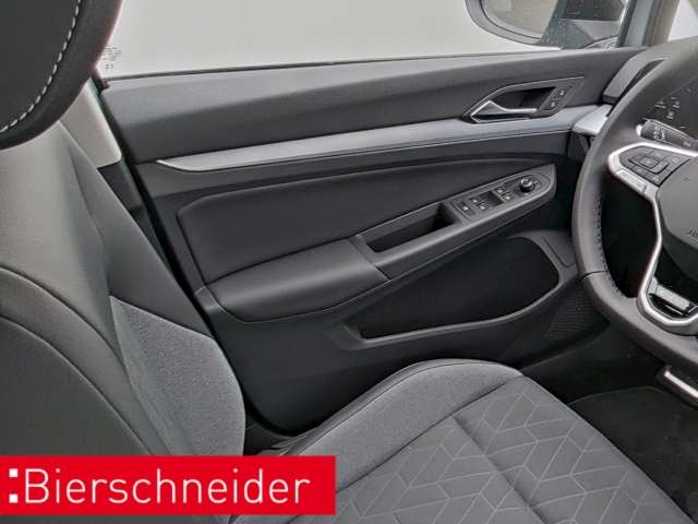 Fahrzeugbild eines Volkswagen Golf