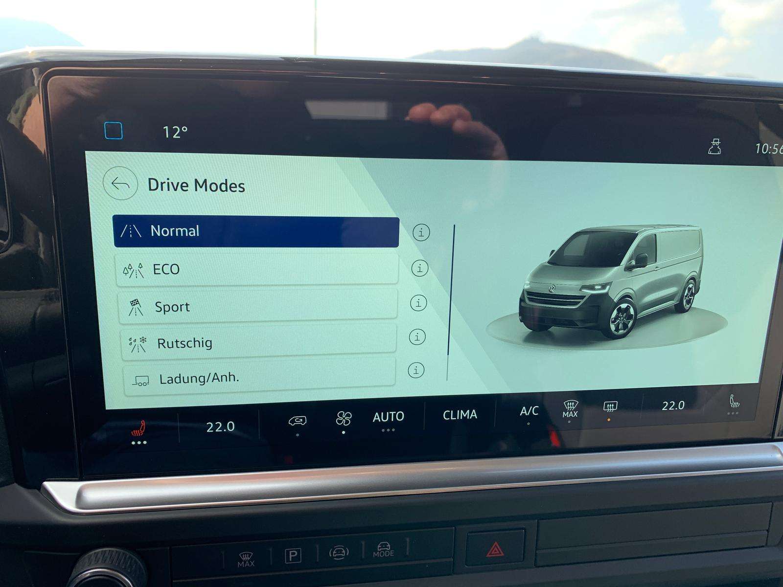 Fahrzeugbild eines Volkswagen Caravelle