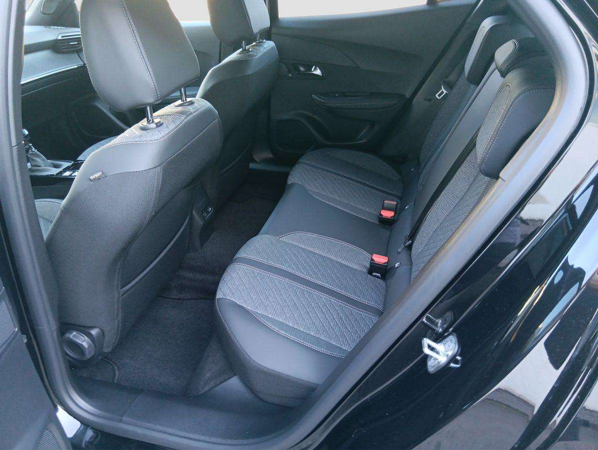 Fahrzeugbild eines Peugeot 2008