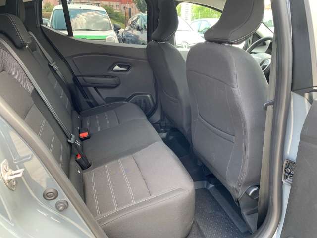 Fahrzeugbild eines Dacia Sandero