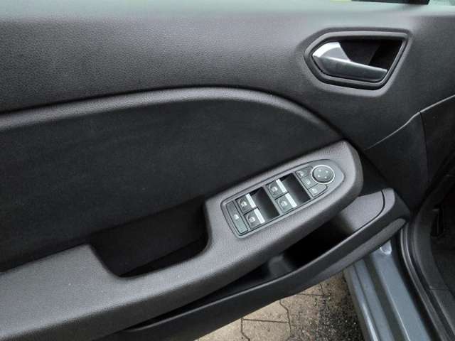 Fahrzeugbild eines Renault Clio