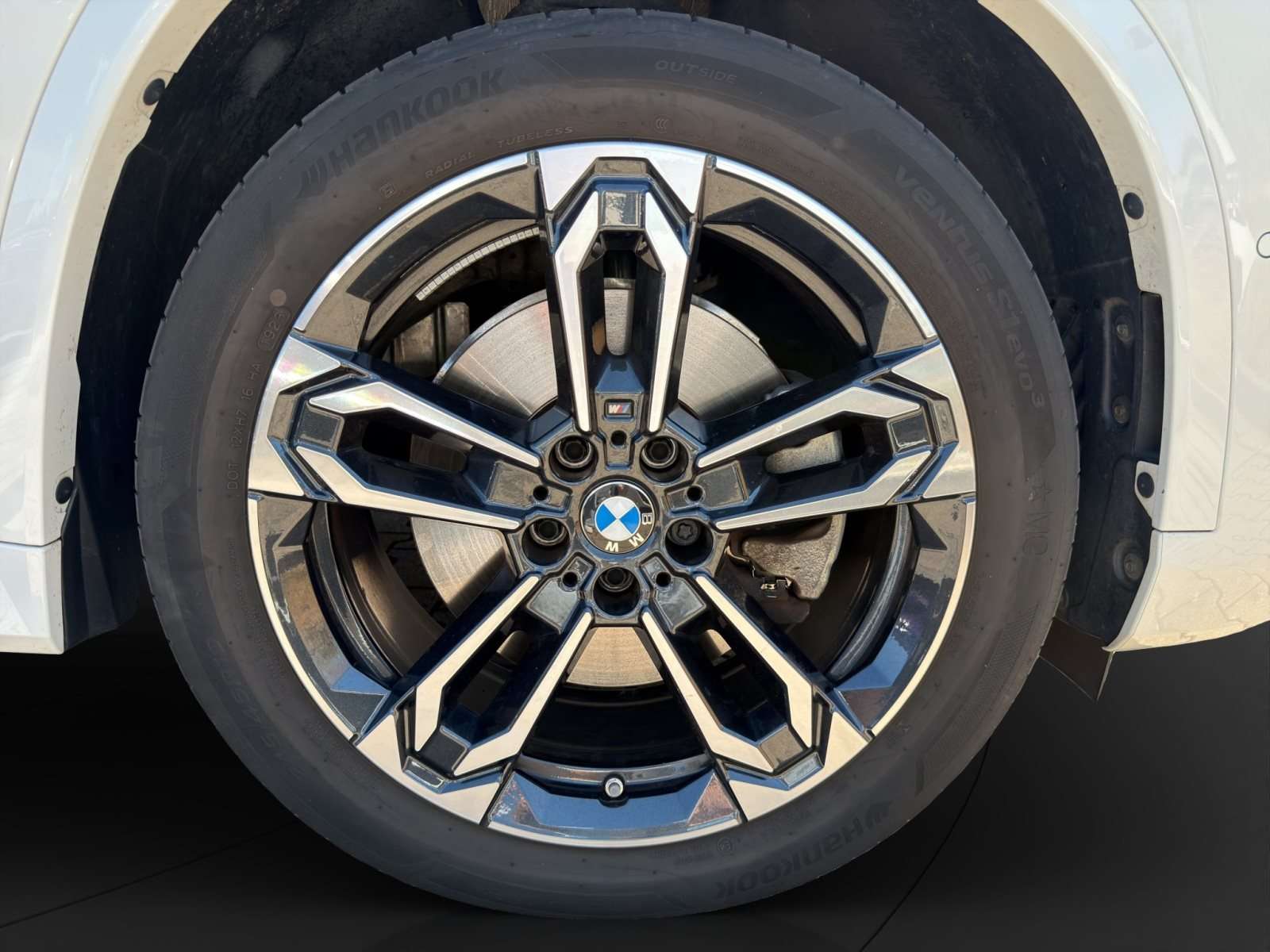 Fahrzeugbild eines BMW X1